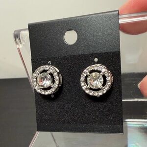 New Silver plated  Halo Round Cut Cubic Zirconia Stud Earrings - White
